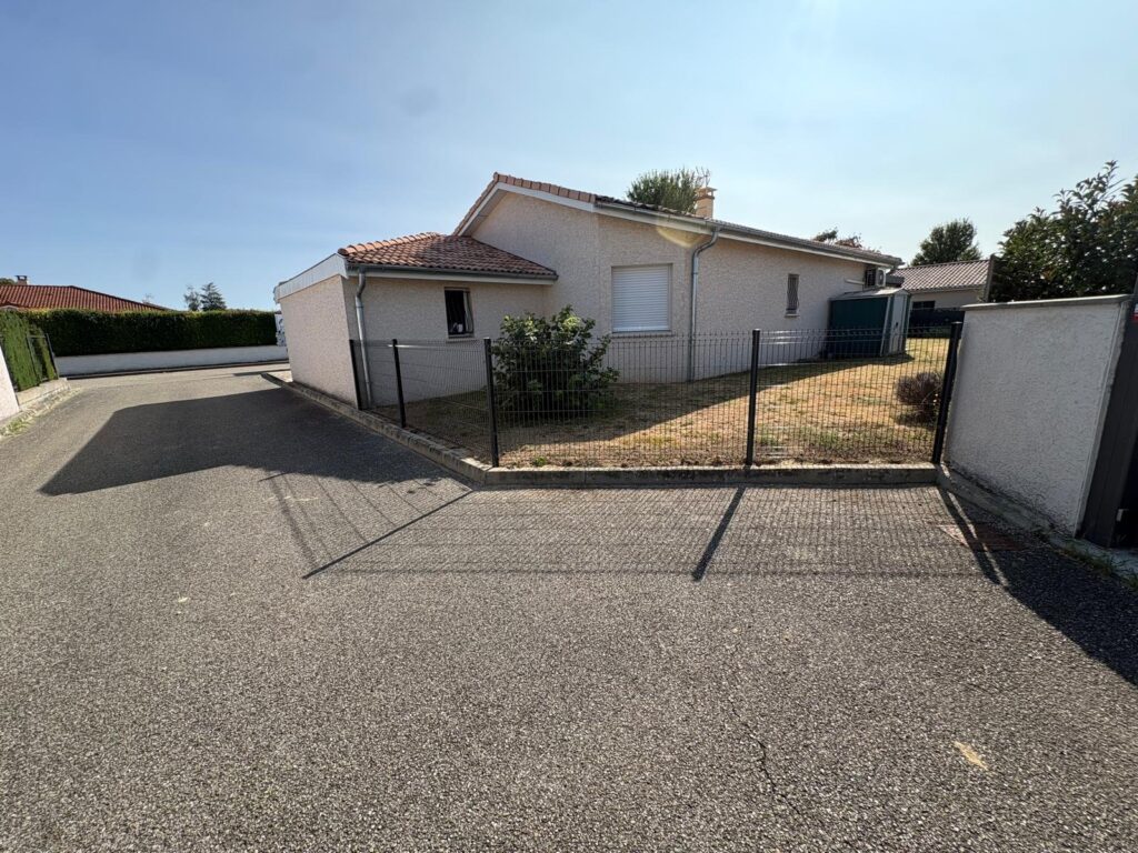 Après : remplacement d'une clôture